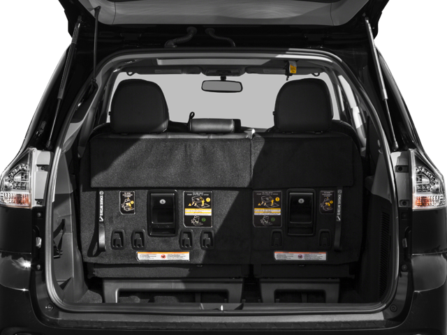2017 Toyota Sienna SE 8 Passenger