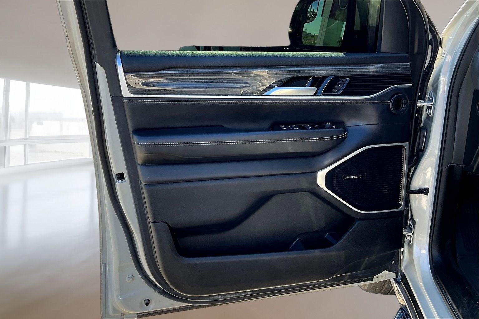 2022 Jeep Wagoneer Series II