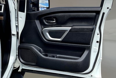 2018 Nissan Titan SL