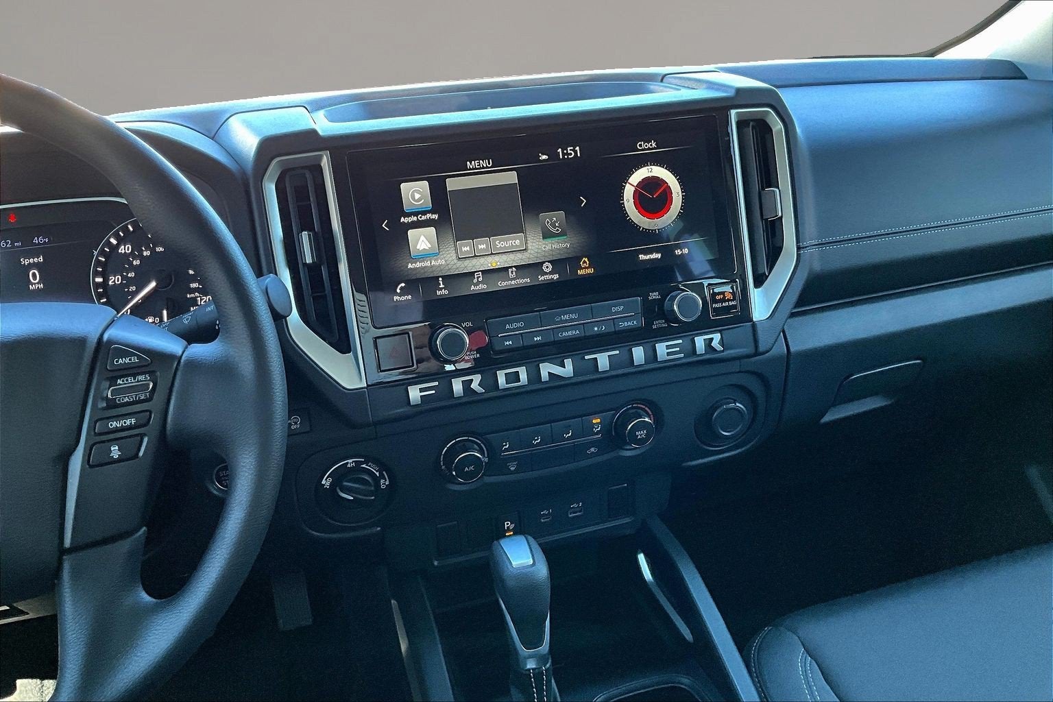 2025 Nissan Frontier SV