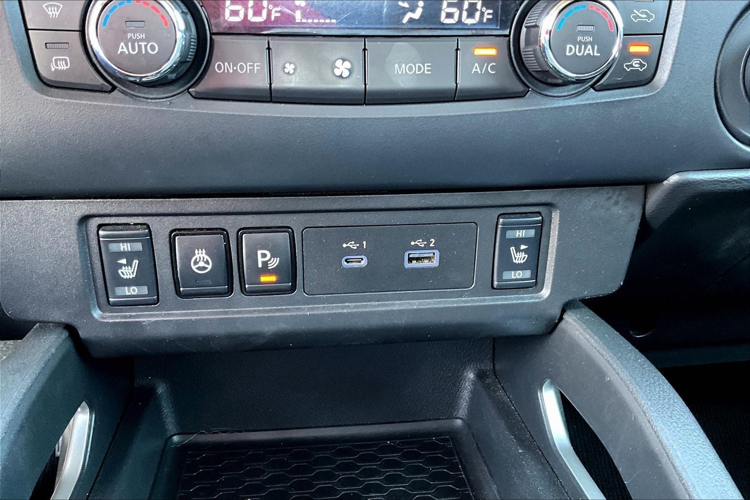 2022 Nissan Frontier SV