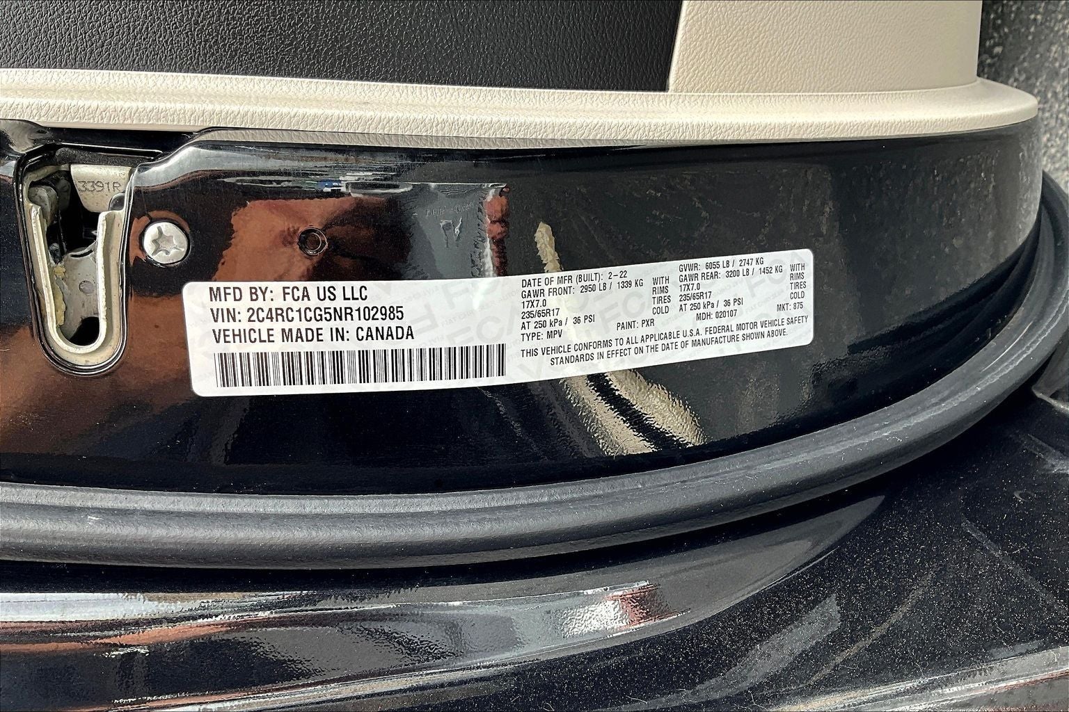 2022 Chrysler Voyager LX