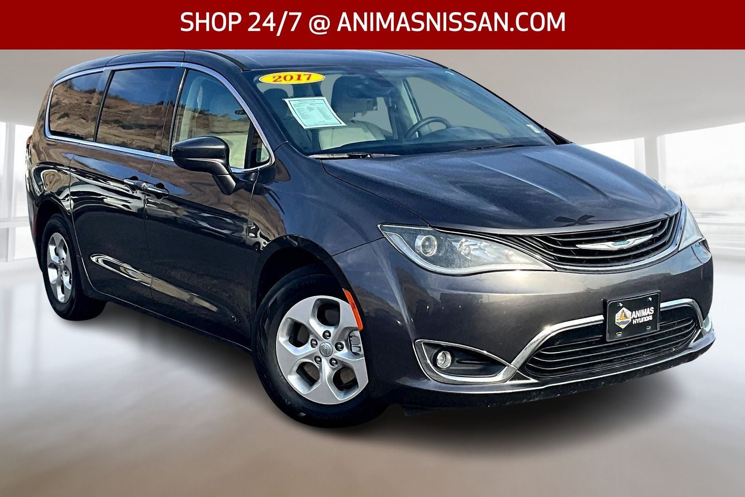 2017 Chrysler Pacifica Hybrid Touring Plus