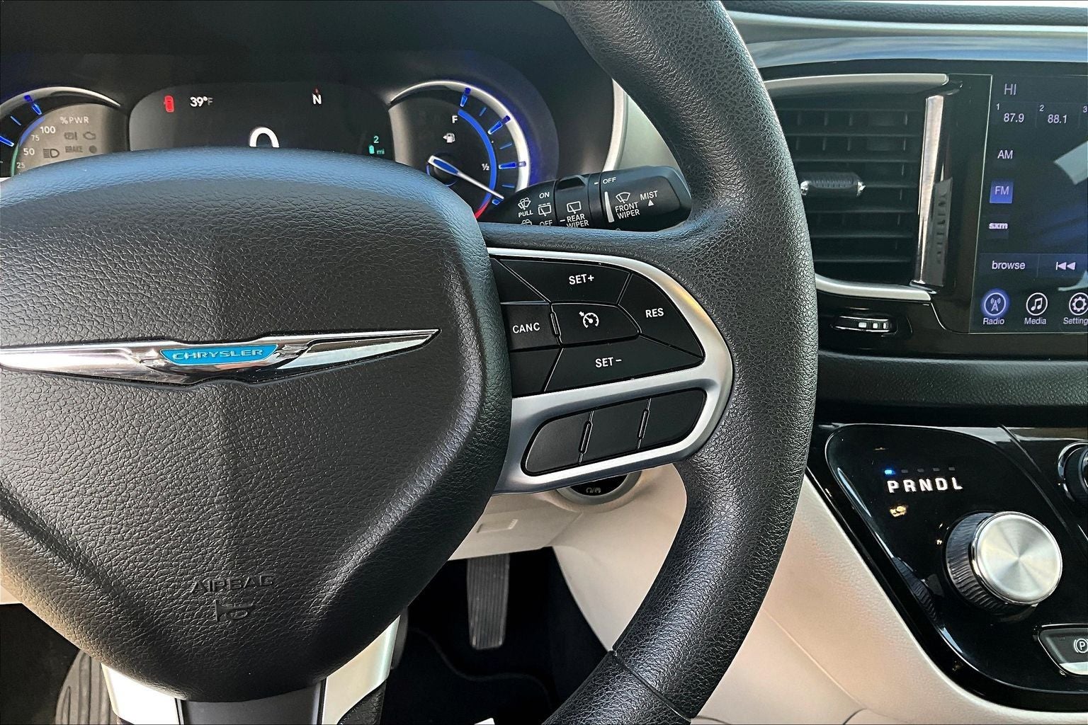 2017 Chrysler Pacifica Hybrid Touring Plus