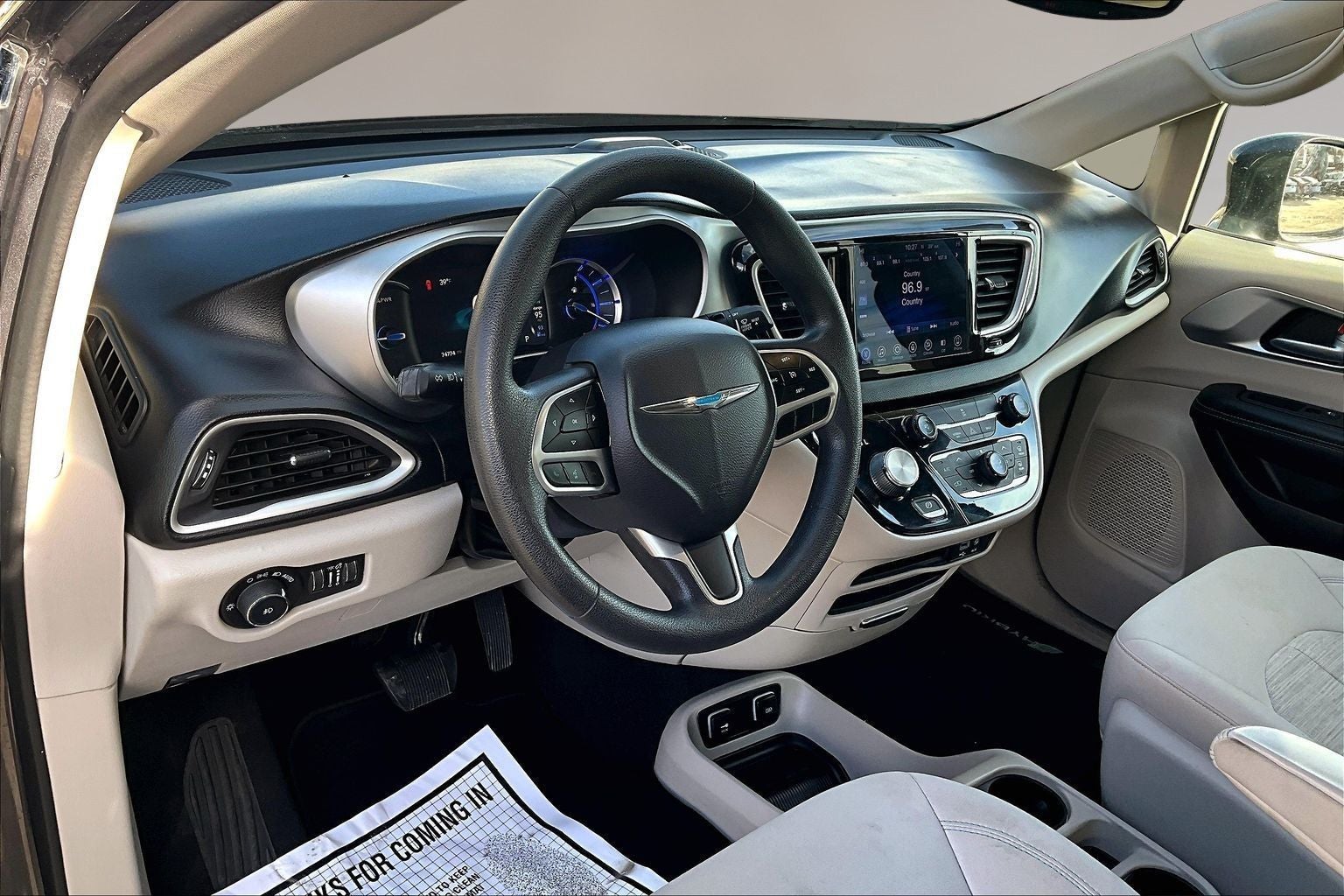 2017 Chrysler Pacifica Hybrid Touring Plus