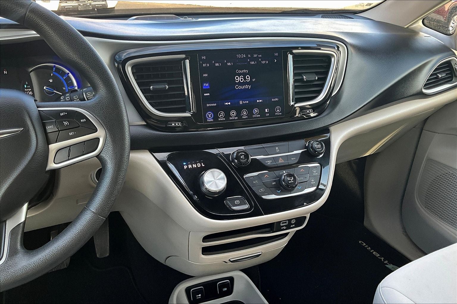 2017 Chrysler Pacifica Hybrid Touring Plus