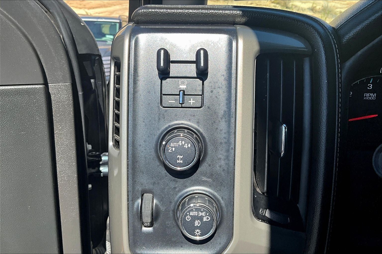 2018 Chevrolet Silverado 1500 High Country