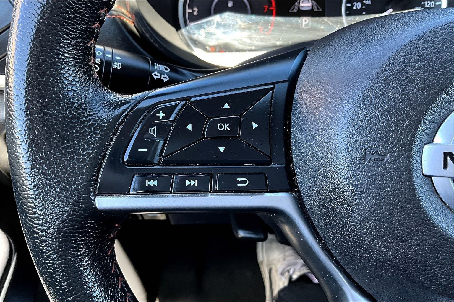2021 Nissan Versa 1.6 SR
