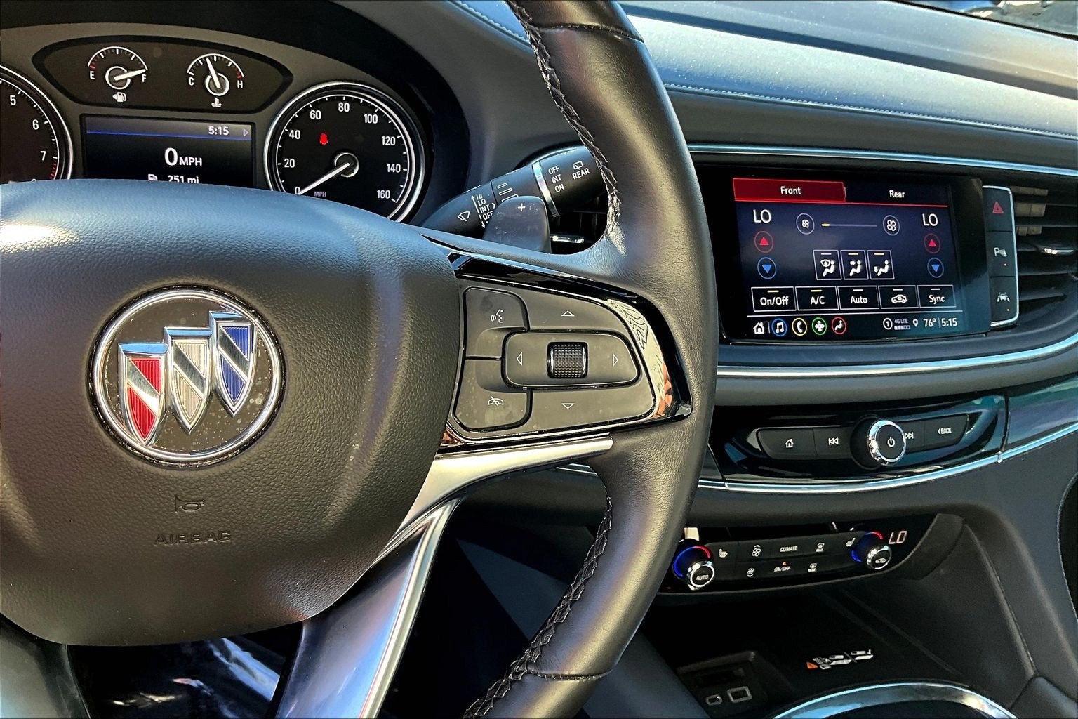2023 Buick Enclave Essence