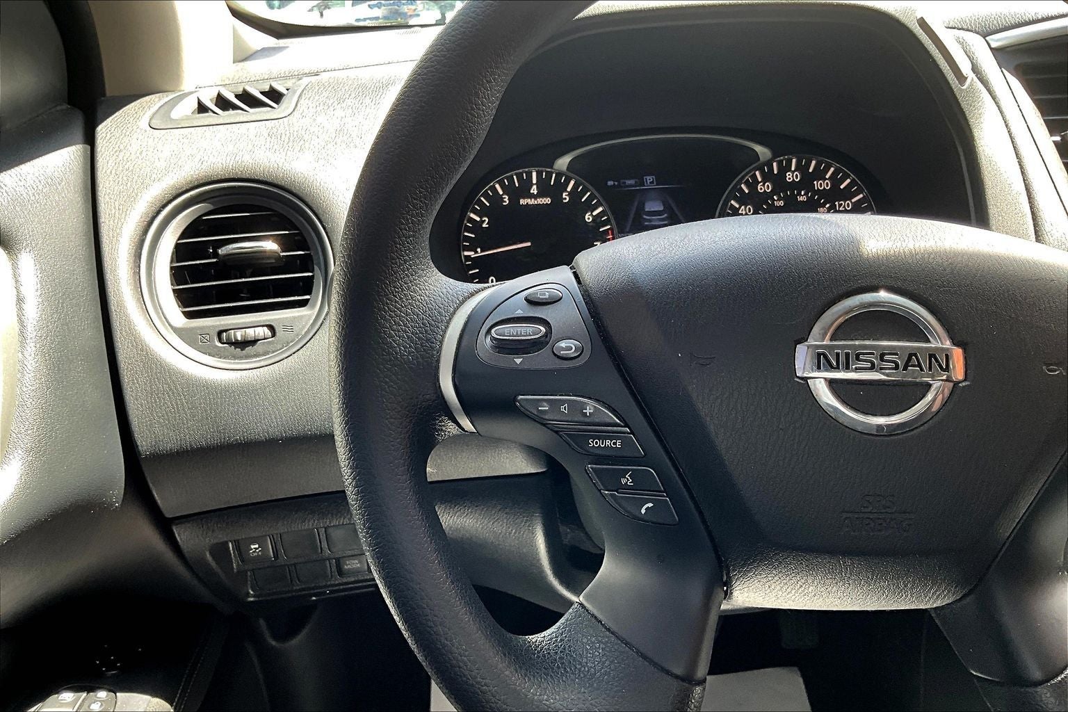 2020 Nissan Pathfinder S