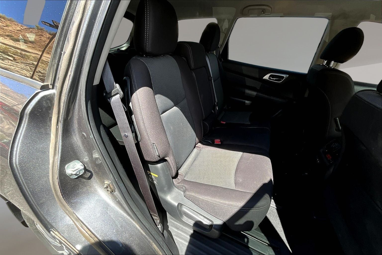 2020 Nissan Pathfinder S