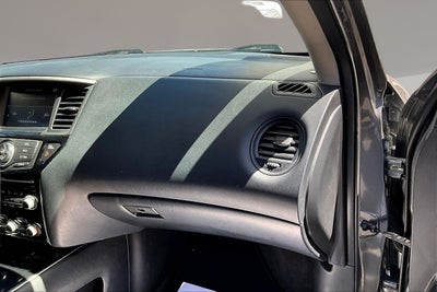 2020 Nissan Pathfinder S
