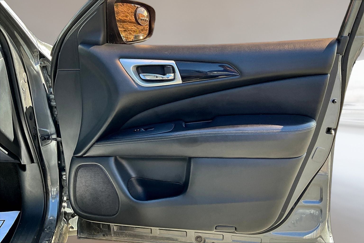 2020 Nissan Pathfinder S