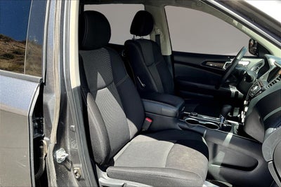 2020 Nissan Pathfinder S
