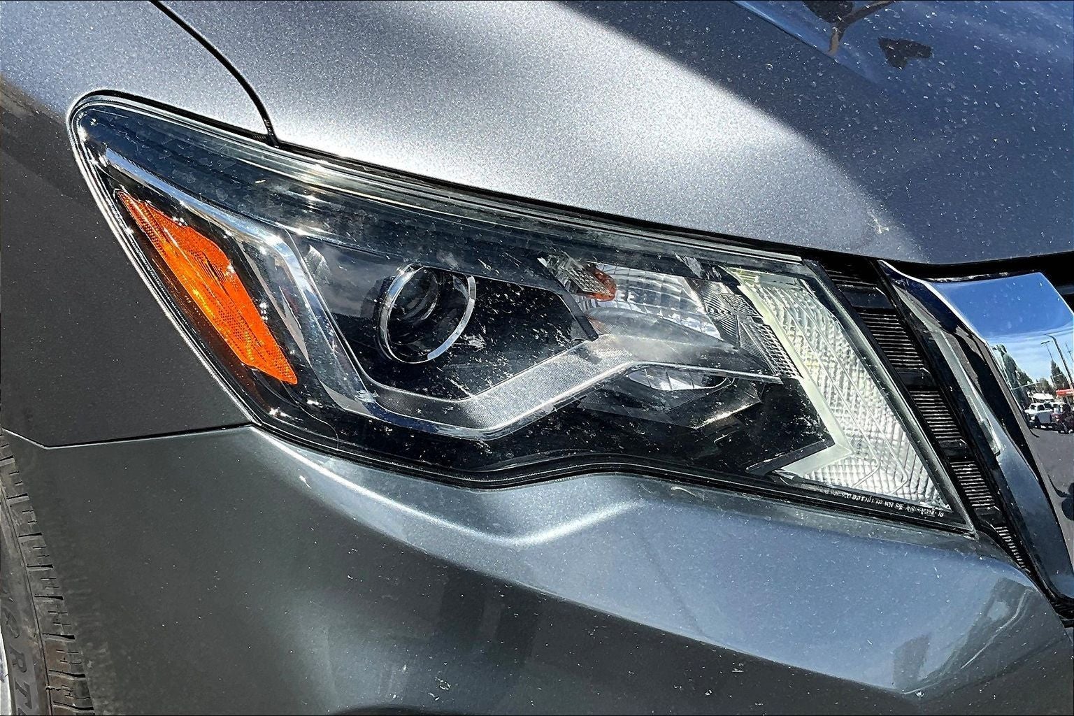 2020 Nissan Pathfinder S