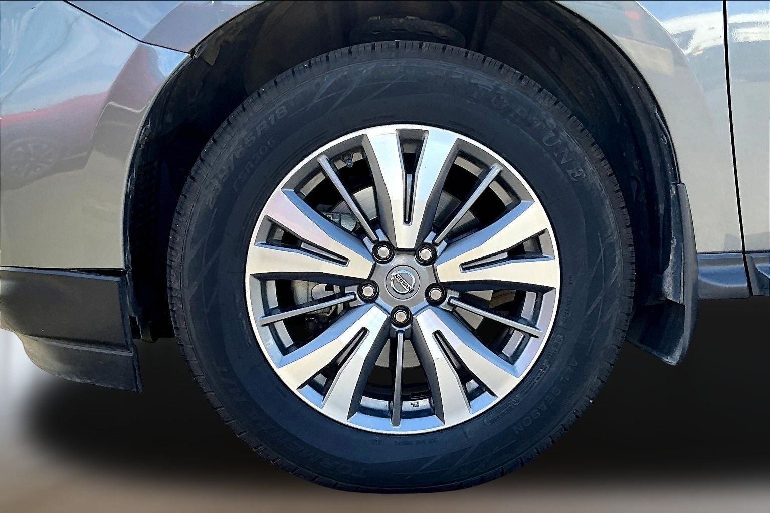 2020 Nissan Pathfinder S