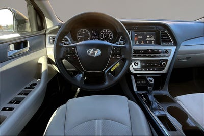 2016 Hyundai SONATA SE