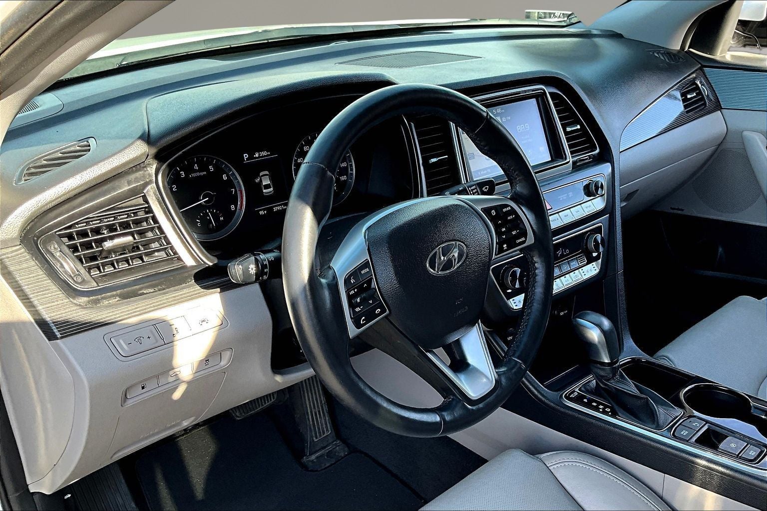 2019 Hyundai SONATA Limited
