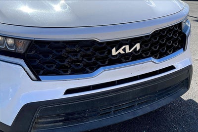 2022 Kia Sorento LX