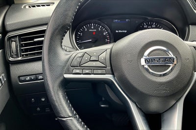 2022 Nissan Rogue Sport SV