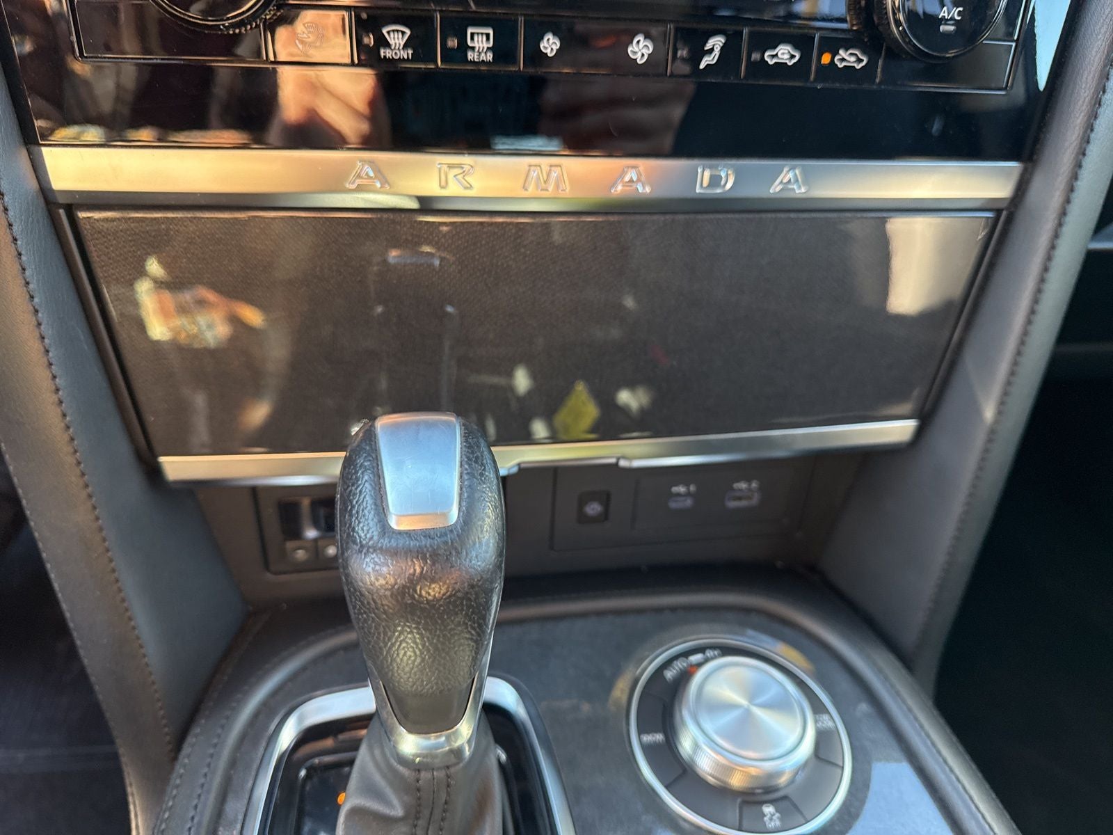 2022 Nissan Armada SV