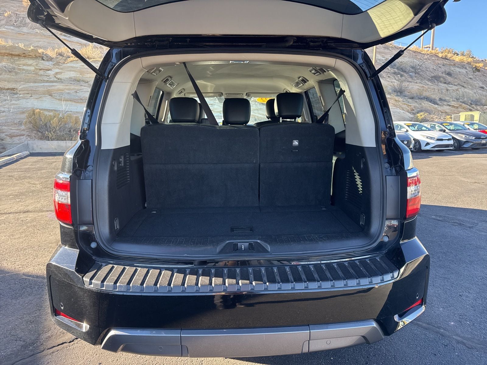 2022 Nissan Armada SV