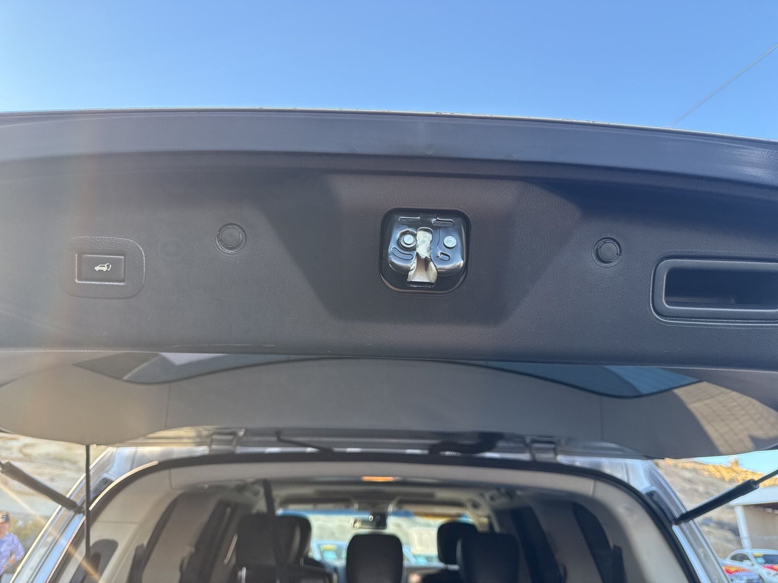 2017 Nissan Armada SL