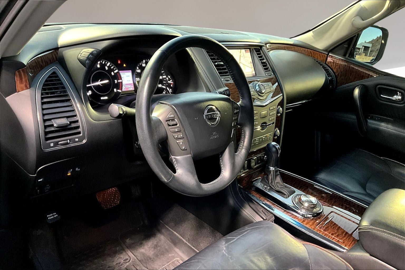 2017 Nissan Armada Platinum