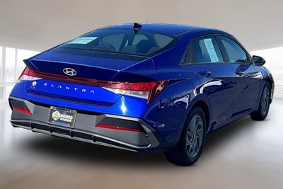 2024 Hyundai ELANTRA SEL