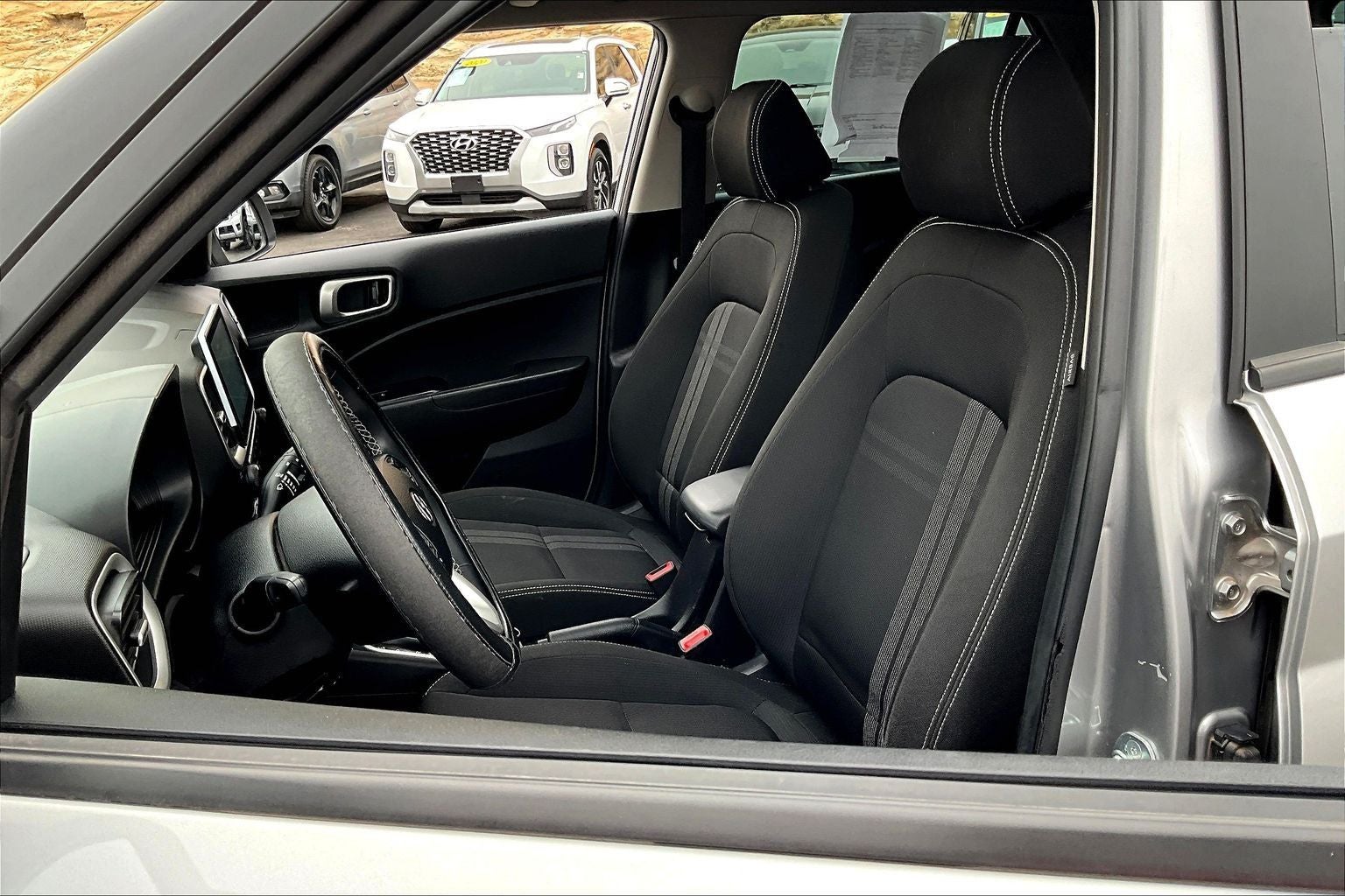 2023 Hyundai VENUE SEL