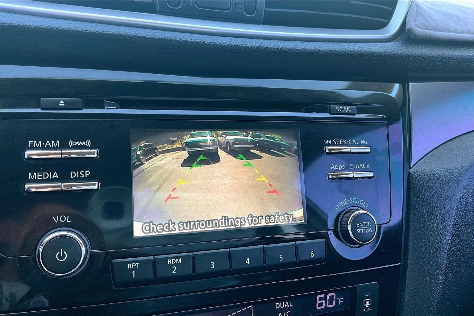 2016 Nissan Rogue SV
